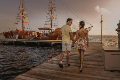 Cancun: Cena a base di aragosta e crociera sui galeoni spagnoli!