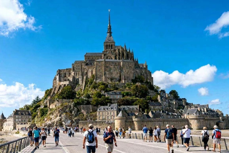 巴黎：圣米歇尔山中文一日旅行，免费晚餐巴黎：圣米歇尔山中文一日旅行（含免费晚餐）