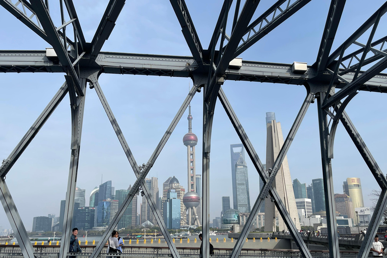 Private Lyaover: Cruising Shanghai in A Tesla Pick up by private car and way back by Maglev train