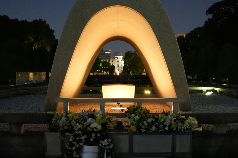 Osaka/Kyoto/Kobe/ Hiroshima & Miyajima Island Day Trip