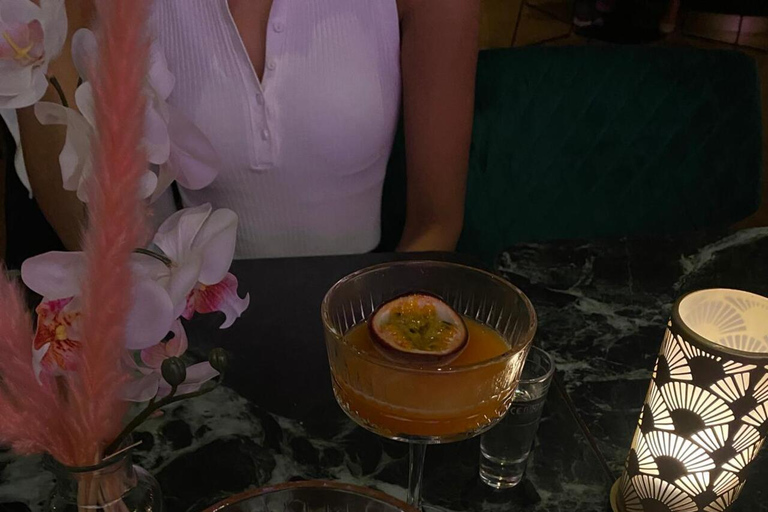 Nuremberg: Guided Bar Tour with shots &amp; Snacks