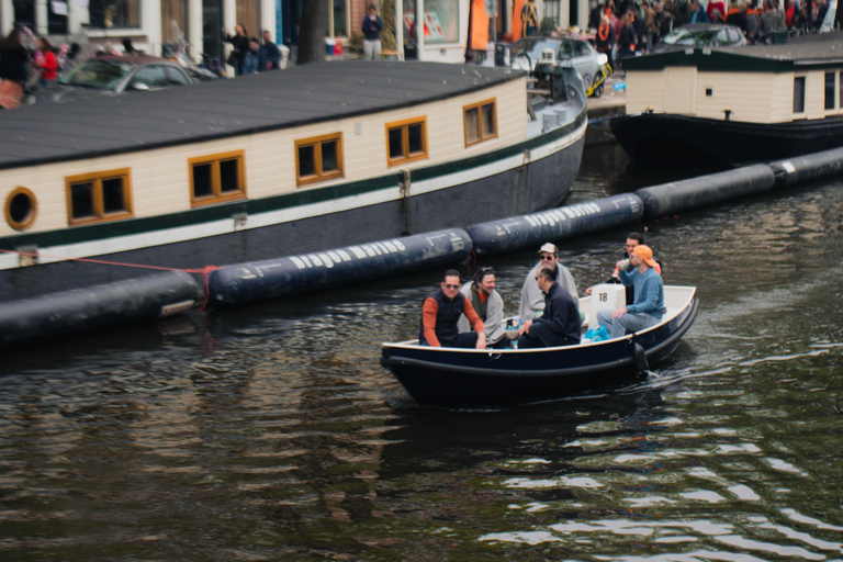 Amsterdam: Kings Day Private Boat Cruise 4 hrs with Skipper Location Westerdoksdijk 705