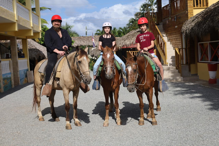 Punta Cana: Relaxed Beginner Horseback Ride on Uvero Beach. Afternoon 2 Hour - Horseback Riding