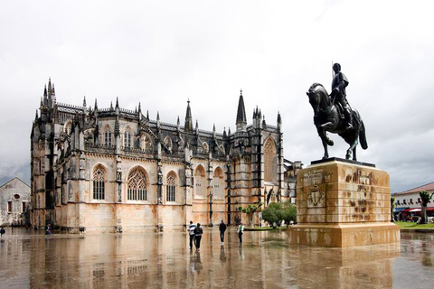 Fatima, Batalha, Nazare, Obidos Privétour van een hele dag