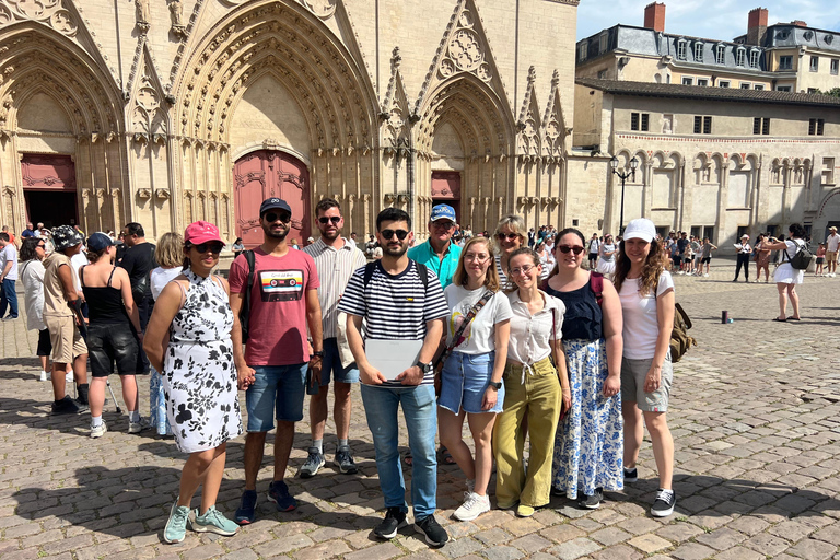 Lyon: Essential Walking Tour