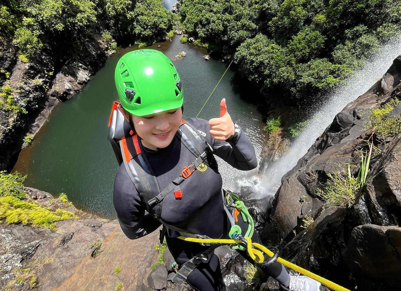 Mauritius: Rutsjebanetur ved Tamarind Falls/canyoning