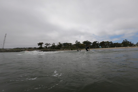 Cali: Surfunterricht mit lokalen Lehrern