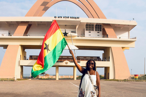 Accra Walking Tour: Journey into Ghana’s Pan-African Legacy
