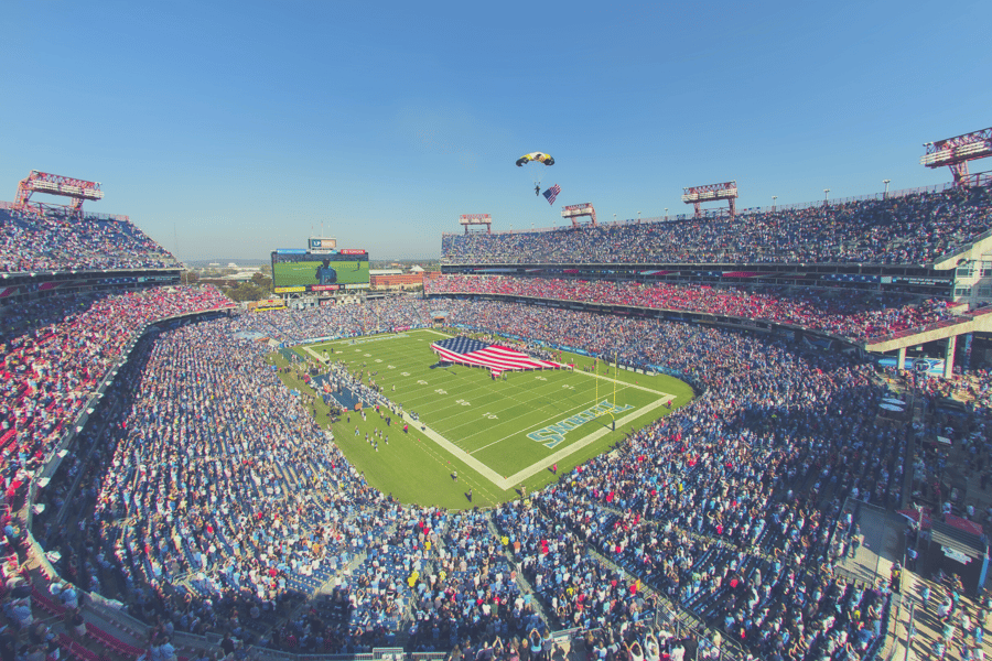 Nashville: Footballspiel der Tennessee Titans im Nissan Stadium. Foto: GetYourGuide Nashville: Footballspiel der Tennessee Titans im Nissan Stadium. Foto: GetYourGuide