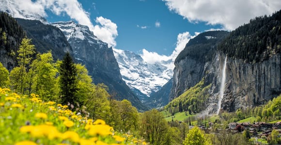 From Interlaken: Guided Grindelwald & Lauterbrunnen Tour