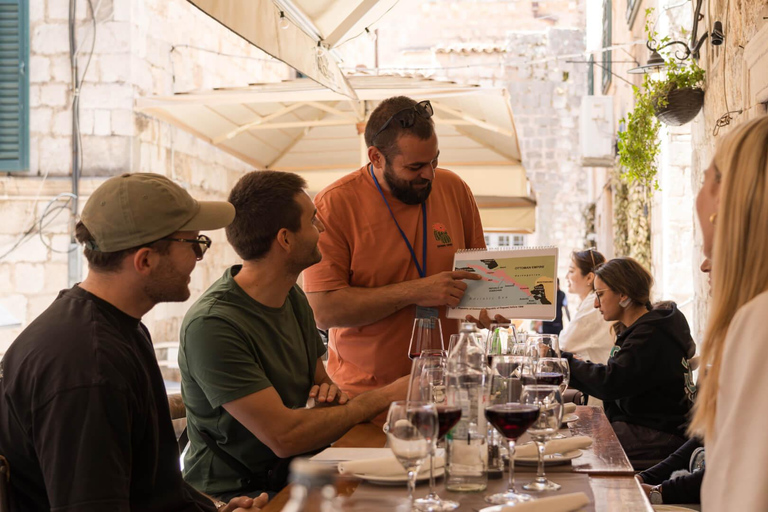 Dubrovnik Food Tour: Local Dishes & City Stories Tour in Spanish