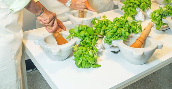 Genoa: Pesto-Making Class with Pasta and Aperitivo