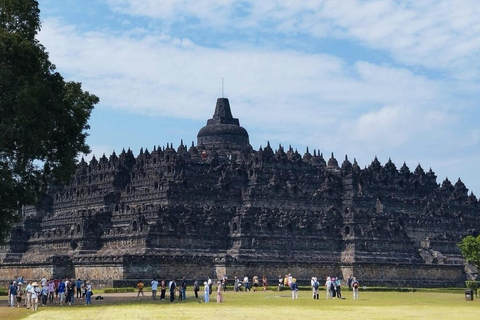 Yogyakarta: Borobudur beklimmen, Merapi vulkaan en Prambanan