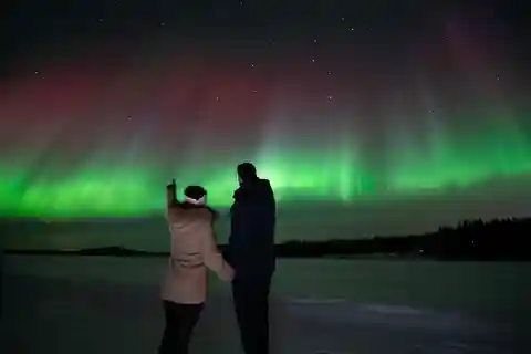 Rovaniemi: Garanteret Aurora-jagttur med fotos