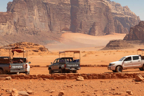 瓦迪拉姆沙漠探险之旅：超越地平线2-Hour 4x4 Safari
