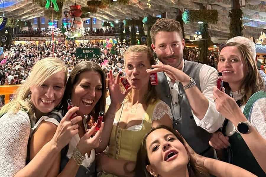 München: Oktoberfest-Tischreservierung und Party-Tour. Foto: GetYourGuide München: Oktoberfest-Tischreservierung und Party-Tour. Foto: GetYourGuide