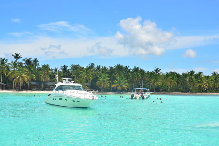 Punta Cana: Saona without the Crowds – 4-Beach Speedboat Sightseeing Tour and Lunch