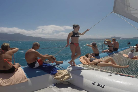 Sosúa: Catamaran Cruise with Snorkeling and Lunch