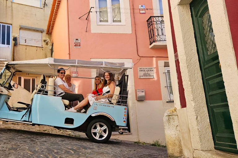 Lisbona: Tour Tuk-Tuk in francese o tedesco con vera guida localeTour di 2 ore: Centro storico di Lisbona e centro città