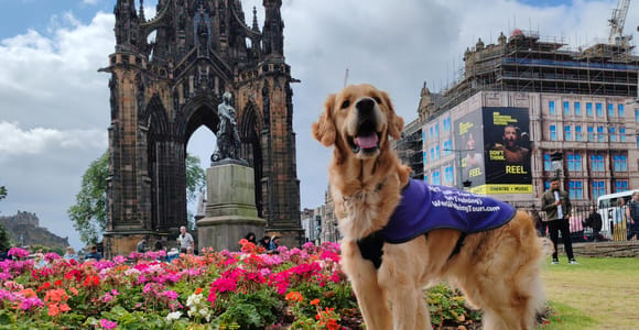 Edinburgh Storytelling Walking Tour to the Scott Monument