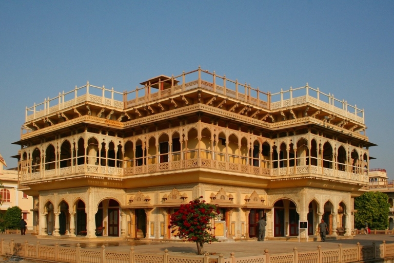 Jaipur: een grote erfgoedtour op dezelfde dag - Heritage Rajasthantour met lunch, monumententicket, alleen auto- en lokale gids.