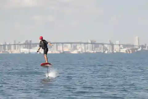 San Diego: Learn to Fly eFoil Lessons