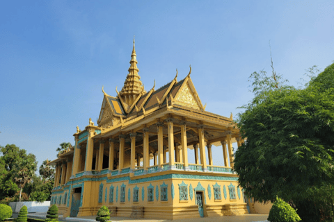 Royal Palace, National Museum, Russian Market & Wat Phnom Option 1: Private Tour with Tuk-Tuk Driver