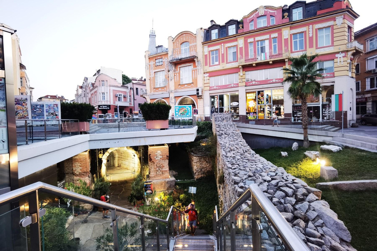 Sofia: Plovdiv Day Trip by Train with Lunch