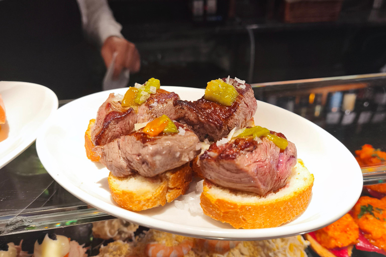 San Sebastián: Old Town Pintxos and Wine Tour