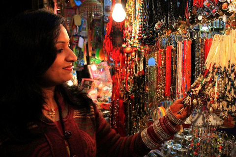 Delhi : Private Shopping Tour with Spice Market Visit Shopping Tour with Guide Only
