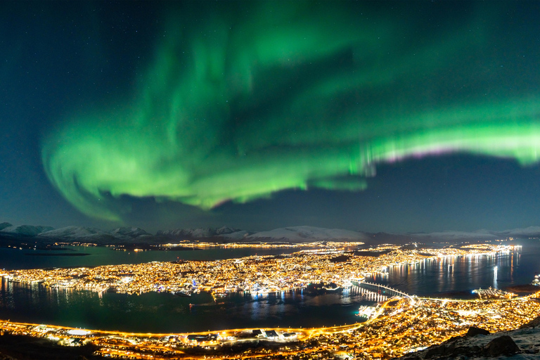 From Tromsø: Evening Fjellheisen Snowshoe Hike and Cable Car