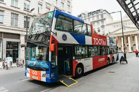 London: Børnenes åbne bustur