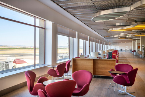 Madrid: Access to Puerta de Alcalá VIP Airport Lounge (T2)