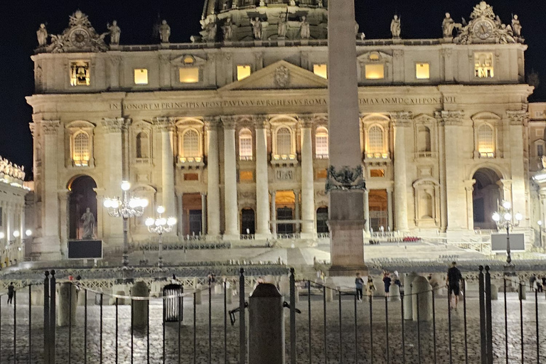 Rome: St. Peter's Basilica, Dome, and Vatican Grottoes Tour Group Guided Tour in Italian