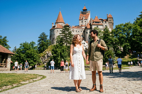 Dracula Castle-Peleș Castle-Cantacuzino Castle and Brașov COACH TOUR Audio guide in 24 languages