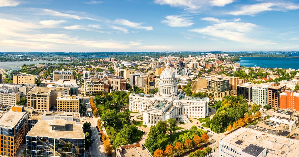 マディソン 必見と必食のアプリ内音声ツアー (英語) GetYourGuide