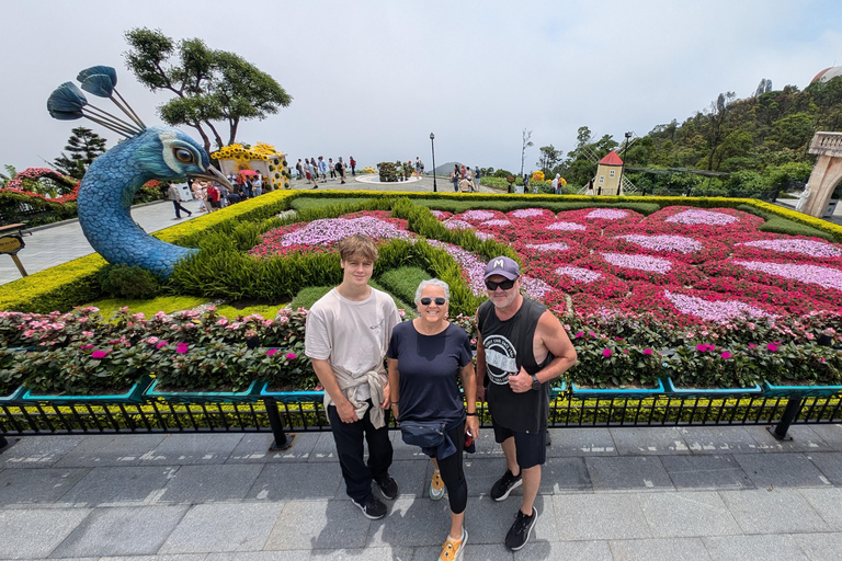 Ba Na Hills: Golden Hand Bridge Early Morning Tour- Private