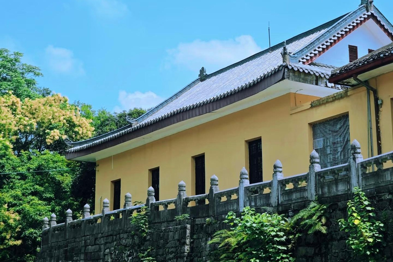 جوهر مدينة غويلين: إطلالة على قمة التل والحرف اليدوية ورحلة نهريةدليل للغات أخرى