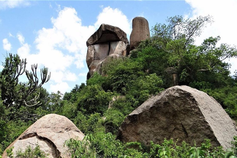 From Nairobi: Kit Mikayi Day Trip with Guide