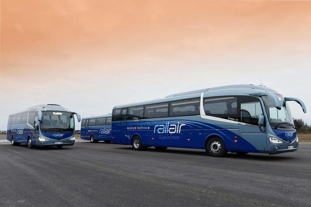 Flughafen London Heathrow: Bus-Transfer-Service nach Watford