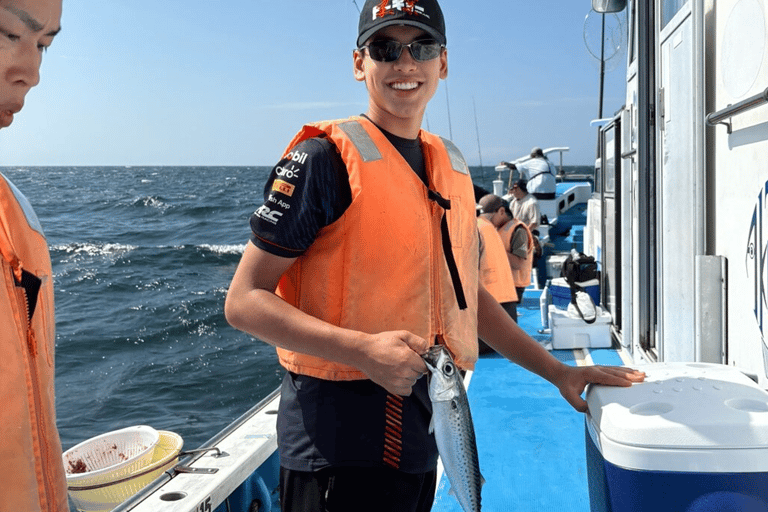 Tokyo: Fishing Adventure & Japanese Cuisine with Your Catch