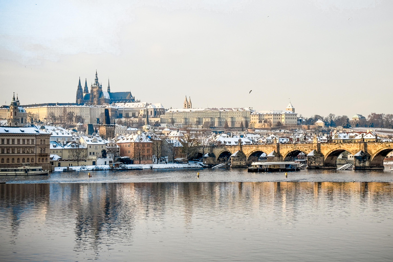 Praga: crucero panorámico de 50 minutos