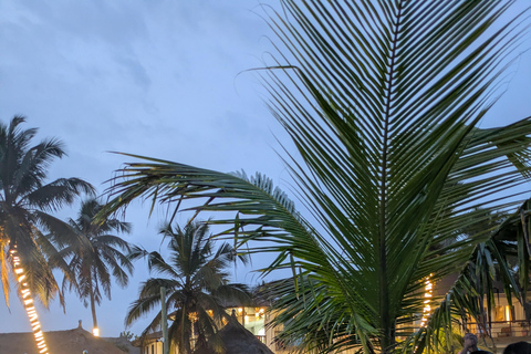 Cape Coast: Evening Castle Tour, Township Walk & Night Bites