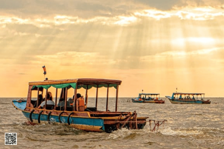 Cruzeiro em vilarejo flutuante no lago Tonle Sap e passeio de comida de rua