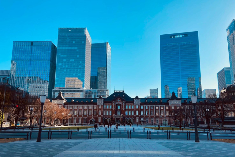 Tokyo Walking Tour: Tsukiji Market, Incense, Imperial Palace