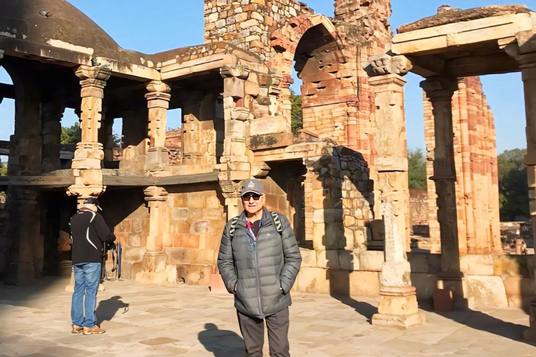 Tour de día completo por lo mejor de Delhi: cultura, comida y monumentosTour guiado en grupo de un día completo