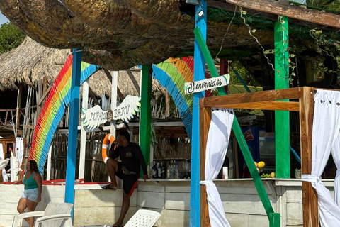 Tour of the Baru viewpoint beach in Cartagena Tour of the beach at the Baru viewpoint in Cartagena