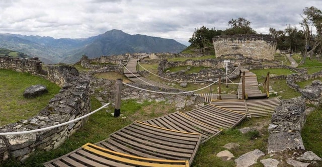 Chachapoyas: Llaqta of Kuelap : Cable Car