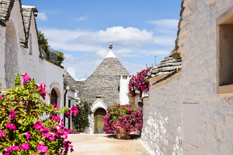 UNESCO Matera and Alberobello – Day Tour with Tour Leader FROM POLIGNANO A MARE: Matera and Alberobello Day Tour with Tour Leader