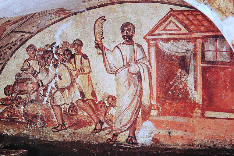 Rome: Guided Catacombs Tour & Capuchin Crypt (Audio Guide) Tour in Italian